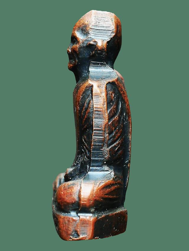 พระรูปปั๊มเหมือน ก้นระฆัง หลวงพ่อพรหม วัดช่องแค ปี 2512....เก่าๆ รูปที่ 4