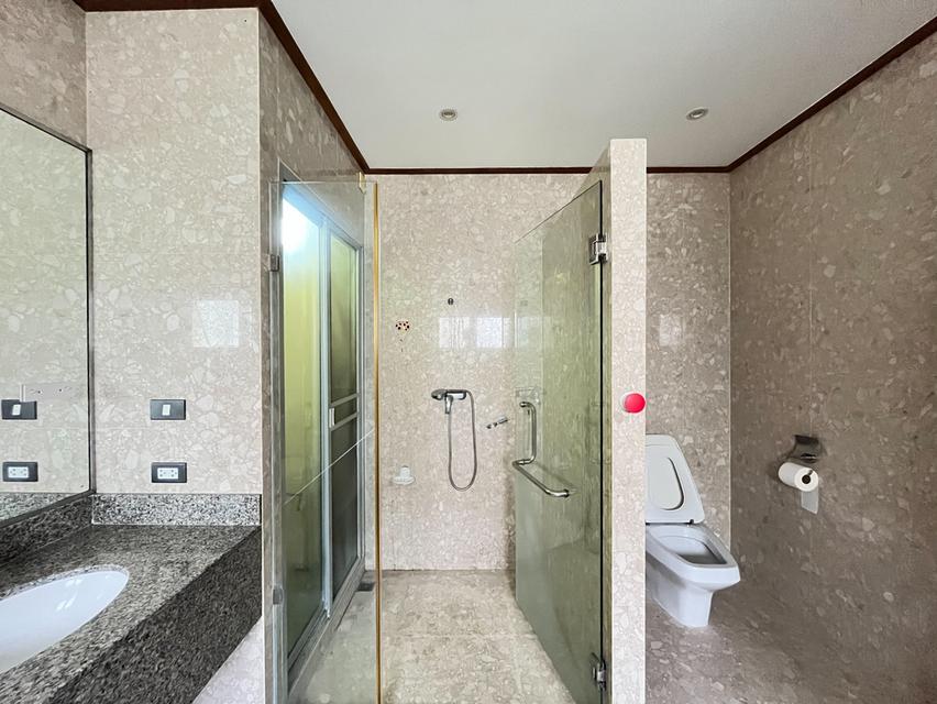 ขายบ้านเดี่ยว 2 ชั้น หมู่บ้านพร้อมพันธุ์ พาร์ค สวนหลวง ร.9 ขนาดที่ดิน 132.4 ตร.ว.พื้นที่ใช้สอย 290 ตร.ม.สวนรอบบ้าน 8