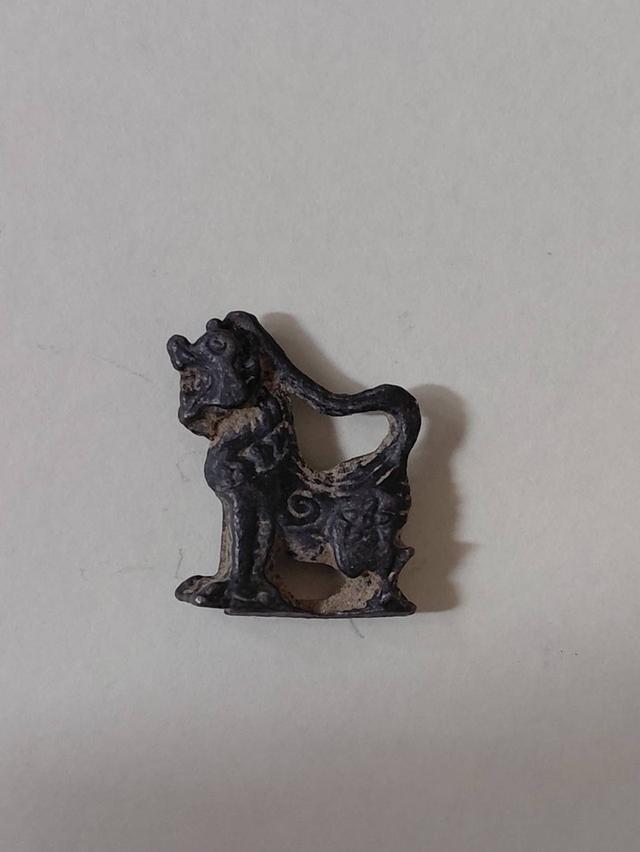 สิงห์คอยาว เนื้อตะกั่ว หลวงพ่อกวย