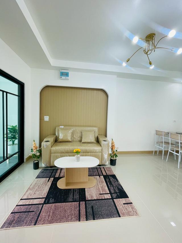 หมู่บ้านตะวันงาม     9