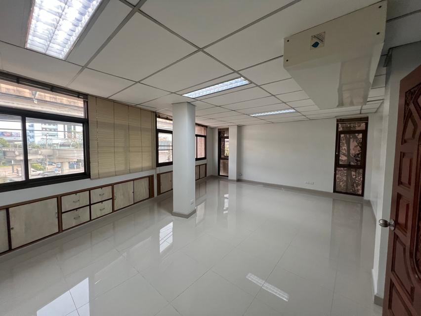 สำนักงานให้เช่า ตลิ่งชัน ติดถนนบรมราชชนนี (ข้างสถานีตำรวจตลิ่งชัน) 5