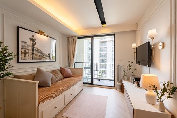 The Nest Ploenchit | Newly Renovated 1BR in Prime CBD — Move-in Ready Tel 062-992-5599 1
