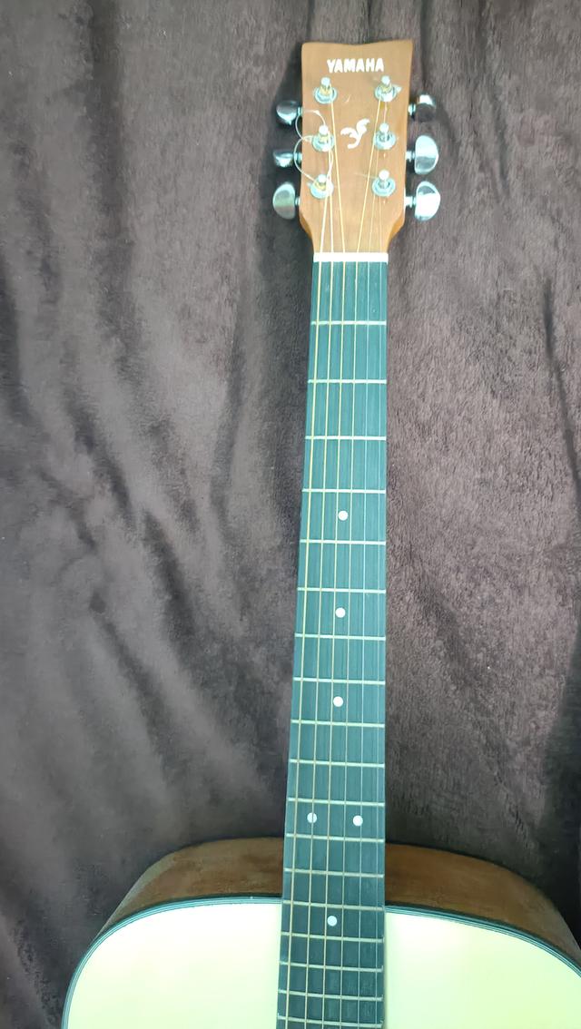 กีต้าร์โปรง yamaha f310 made in indonesia