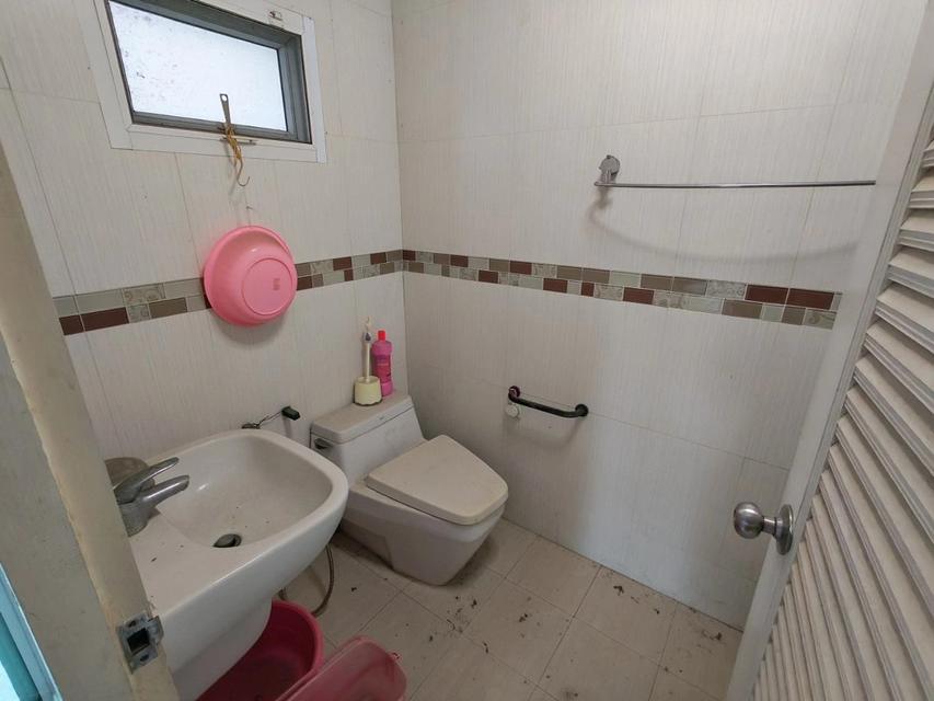 ขายบ้านเดี่ยวมือสอง ซอยติวานนท์ 18 แยก 3/8 เนื้อที่ 125 ตร.ว. ใกล้ทางด่วนศรีรัช และรถไฟฟ้าสายสีม่วงสถานีกระทรวงสาธารณสุข 14