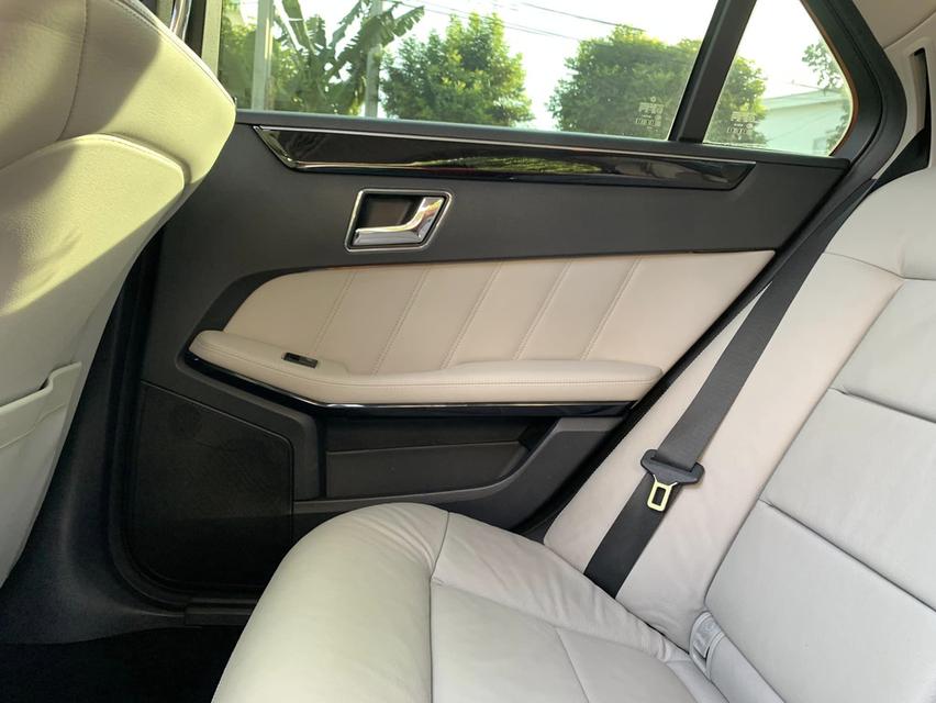 Benz W212 E200 AMG sunroof นำเข้า 16