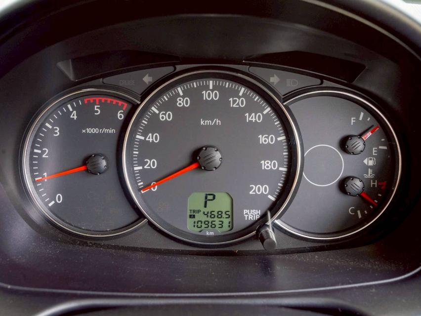 Mitsubishi Pajero 2.5 GT Sport ปีจด 2015 8