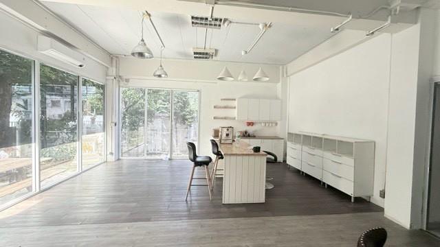 ให้เช่า Home office 2 ชั้น เนื้อที่ 101 ตร.ว.ทรง studio พื้นที่ใช้สอย 360 ตร.ม. สุขุมวิท 101/1 ใกล้ BTS ปุณวิถี 5