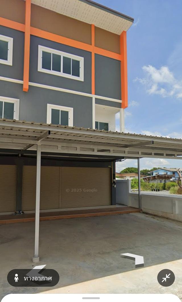 อาคารพาณิชย์ 3ชั้น ตั้งอยู่ใจกลางเมือง 1