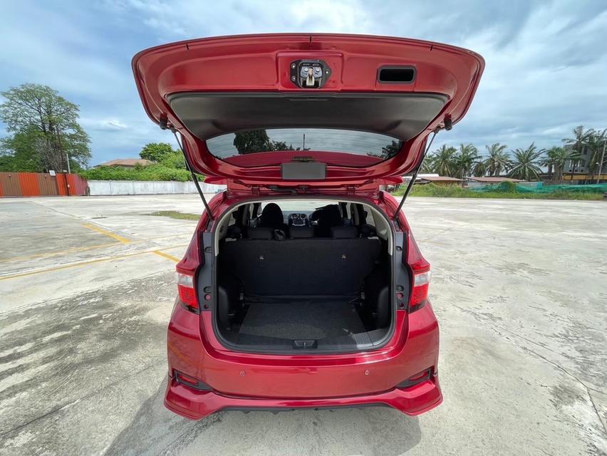 Nissan Note 1.2V ปี 2017 AT สีแดง รูปที่ 8