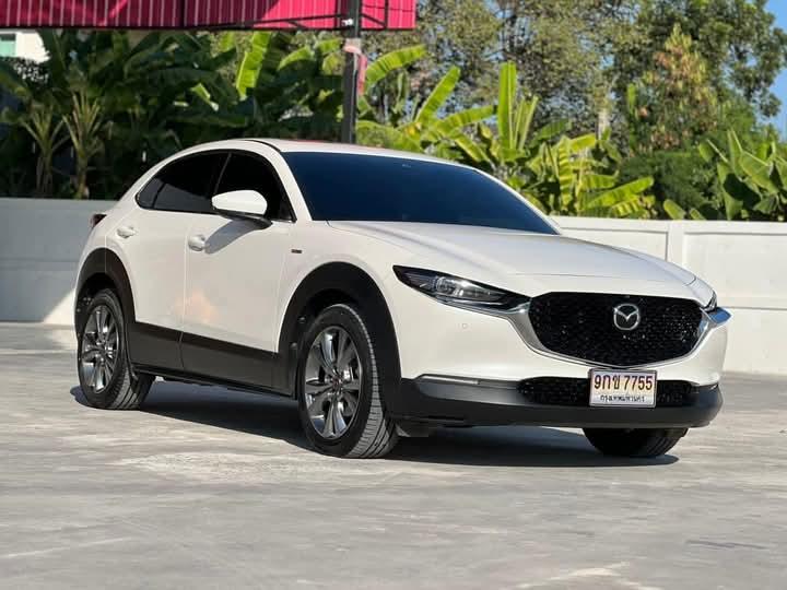 Mazda CX-30 สีขาว 2