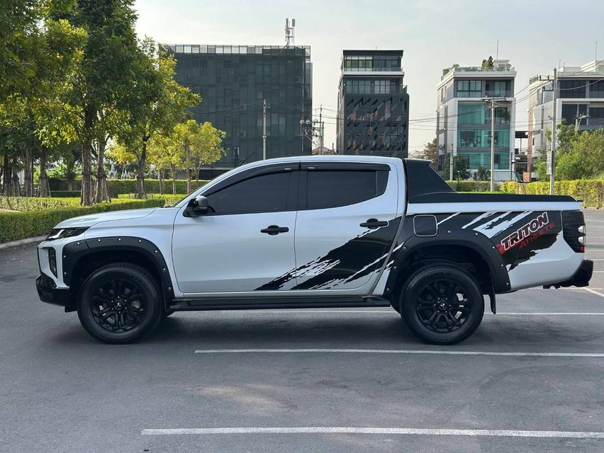  Mitsubishi Triton Double Cab 2.4 Athetes เกียร์ A/T 4WD สีขาว White Diamond ปี2021 5