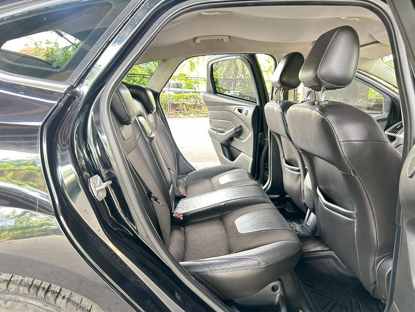 Ford Focus 2.0 S Hatchback AT 2013 ⭐รถเข้าใหม่ 15
