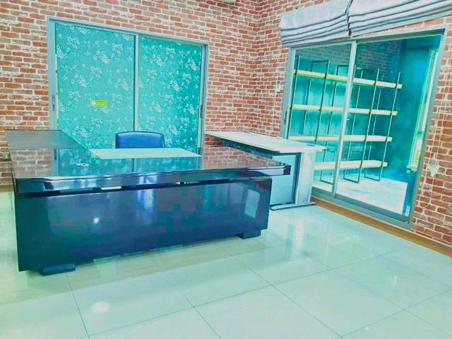 MRTแจ้งวัฒนะ ปากเกร็ด28 500 ม. 38ตร.ว. 380ตร.ม. ป.ป.ท. ใกล้เซ็นทรัล แจ้งวัฒนะ 550 ม. ทาวน์โฮม 3 ชั้นหลังมุม 3 นอน 4 น้ำ 8