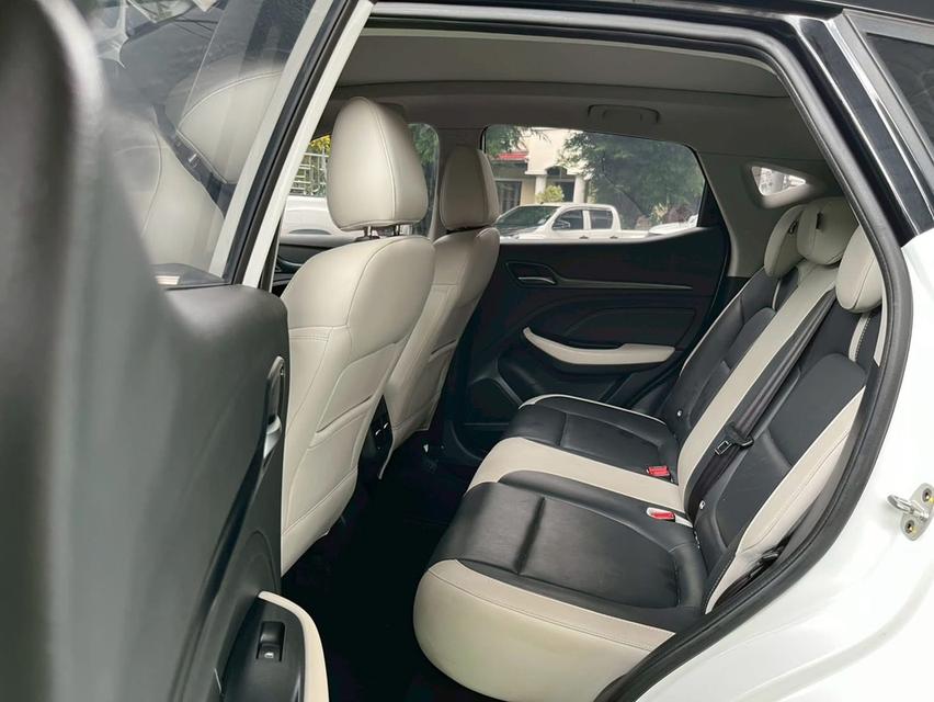  รถMG VS TOP 1.5 X SUNROOF AUTO ปี 2024 SUV สุดล้ำ ดีไซน์โฉบเฉี่ยว เทคโนโลยีจัดเต็ม  จุดเด่นไมล์แท้ 52,xxx โล ~เครื่องยนต์เบนซิน 1.5 Hybrid 12