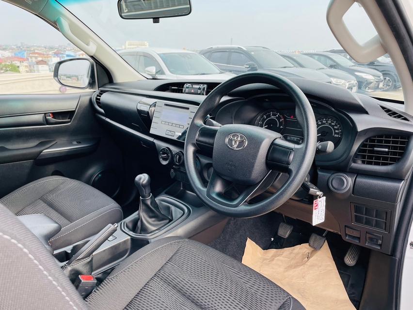 Toyota Hilux Revo Smart Cab 2.4 J Plus Prerunner ปี 2018  2