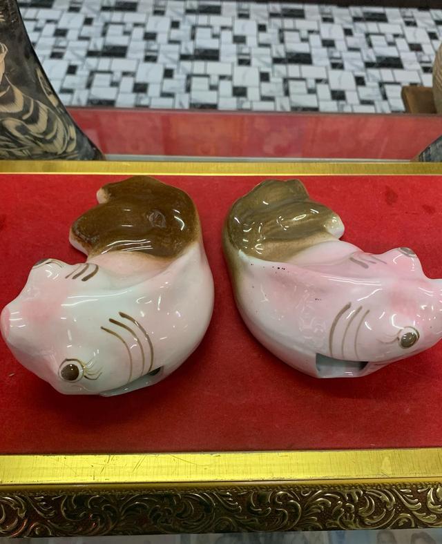 แจกันคู่ แขวนผนัง
