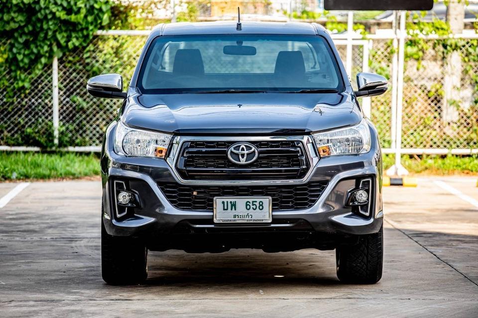 TOYOTA HILUX REVO 2.4 E PLUS PRERUNNER SMART CAB ปี 2019 สีเทา มือเดียวป้ายแดง