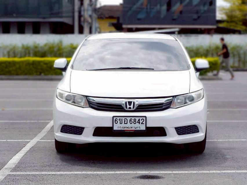 Honda Civic FB 1.8 S เกียร์ Auto สีขาว ปี 2013 2