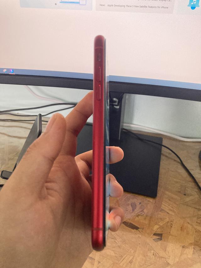 iPhone XR 64GB Unlocked