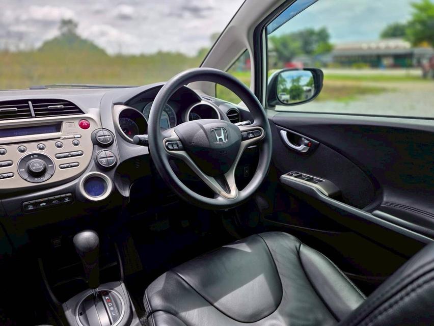 รหัสรถ NC109 Honda Jazz Hybrid ปี 2013 15