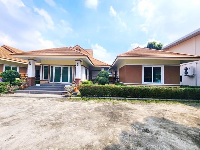 ที่ดินขนาดใหญ่กว่า 1 ไร่รามอินทรา14-34 ขายสำนักงาน 3อาคาร MRT มัยลาภ 1.2 กม.ดัง352ตรม. ขาย 32.89 ล้านบาท โกดัง 7