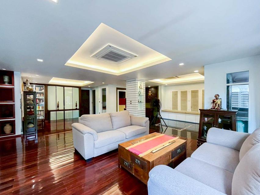 ให้เช่าบ้านเดี่ยว หลังมุม หมู่บ้าน Perfect Place รามคำแหง 164 ใกล้ส่วนกลาง 85 ตรว หลังใหญ่ 2 ชั้น+ดาดฟ้า 5