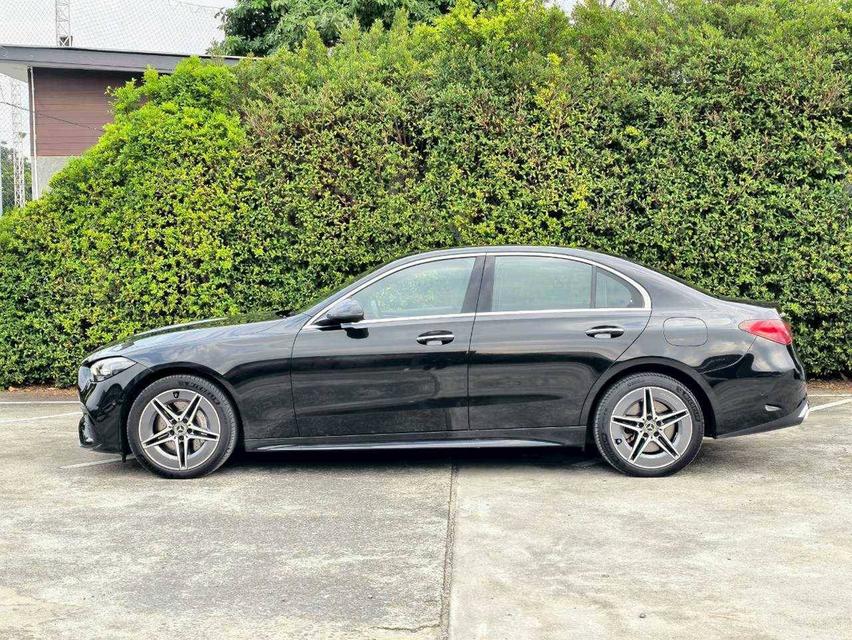 2023 Mercedes Benz C350e AMG รถหรูสภาพใหม่ ไมล์น้อยมาก เหมือนได้รถใหม่ แต่ประหยัดไปถึง 50%เลยครับ รูปที่ 3