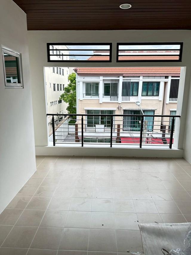 ขายทาวน์โฮม 3 ห้องนอน  บ้านกลางเมือง ถนนราษฎร์บูรณะ  ใกล้ธนาคารกสิกร-สำนักงานใหญ่ 14