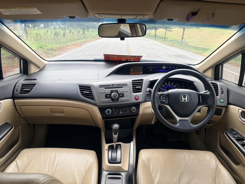 Honda Civic FB 1.8 E AUTO 2013 🔆สวย เดิม น็อตไม่ขยับ ไม่แก็ส 🔆เบาะหนัง พวงมาลัยมัลติ แอร์ออโต้ 9