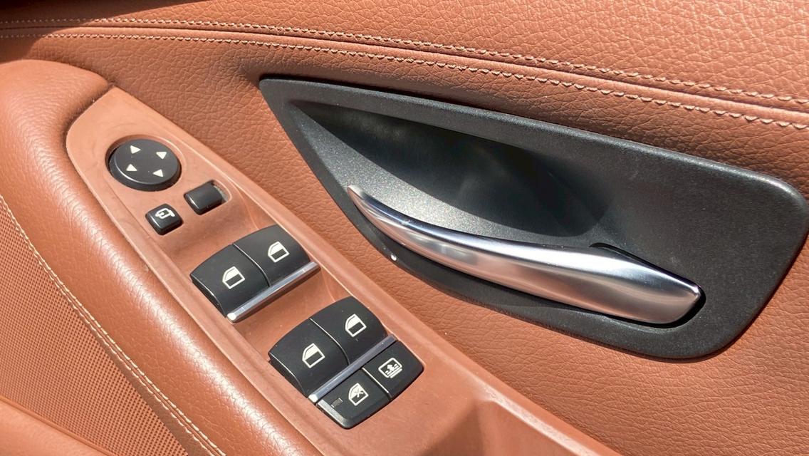 BMW520d ซีดานหรูขับดี ช่วงล่างแน่น มือเดียวเชียงใหม่ รูปที่ 12