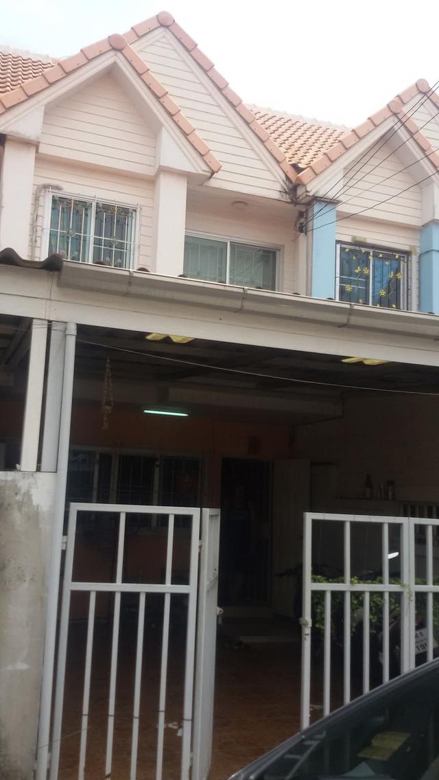 ทาวน์เฮ้าส์ 2 ชั้น พร้อมเฟอร์นิเจอร์ 1