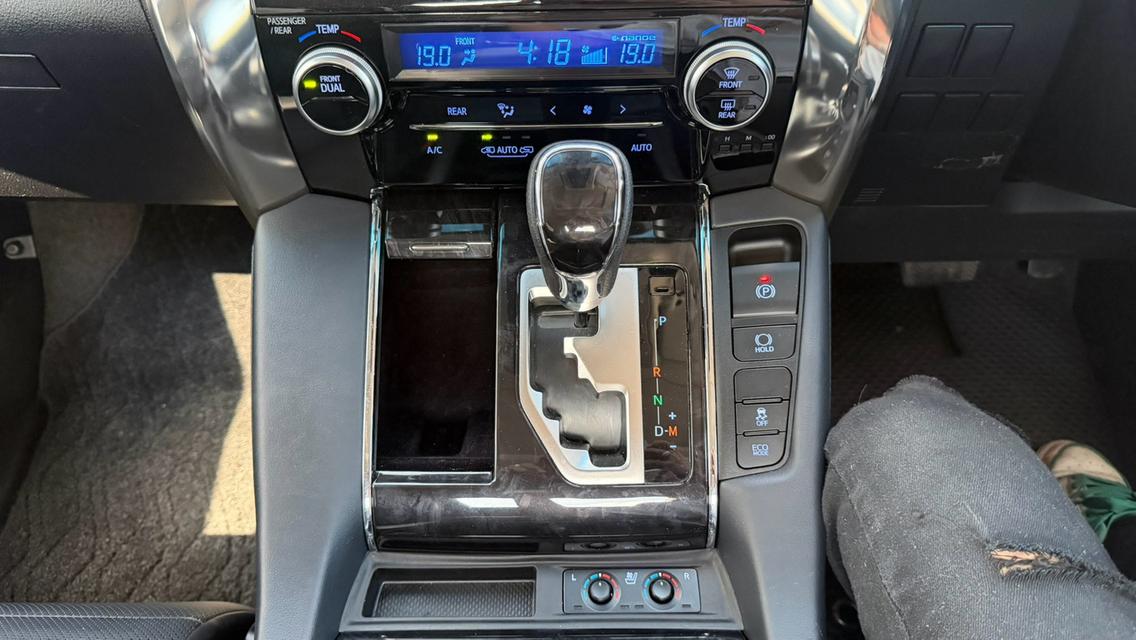 2019 TOYOTA VELLFIRE 2.5 ZG Edition สีขาว Milage 106,XXX KM ชุดแต่ง Modellista รอบคัน กระจกมองหลังเป็นกล้อง รูปที่ 11