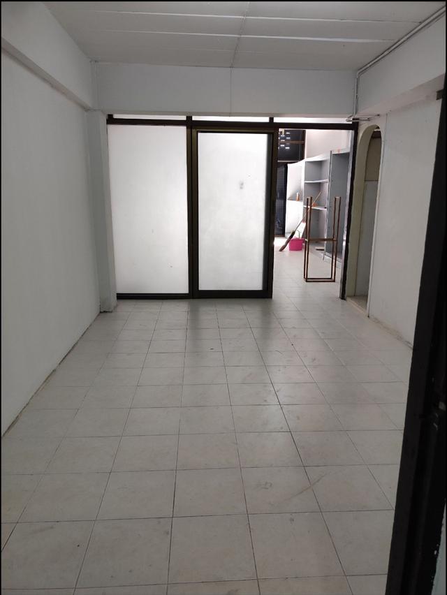 อาคารพาณิชย์ 4 ชั้น อยู่ติดบริษัทมิสทีนรามคำแหง 6