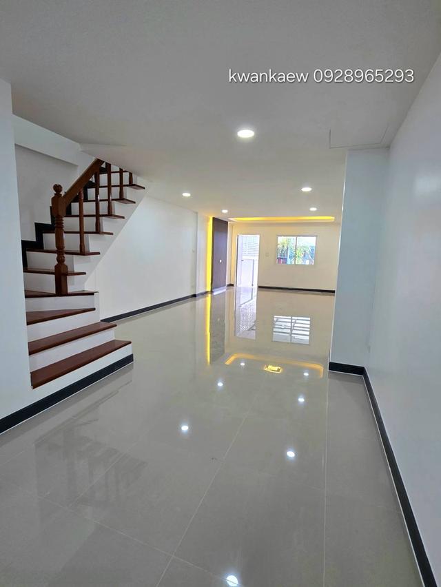 ขายทาว์นโฮม รีโนเวทใหม่ ติดถนนสายไหม พร้อมอยู่ 9