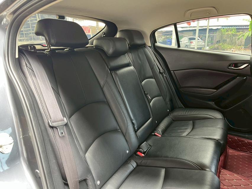 รถเข้าใหม่! Mazda 3 2.0 S Sports Hatchback ปี 2017 12