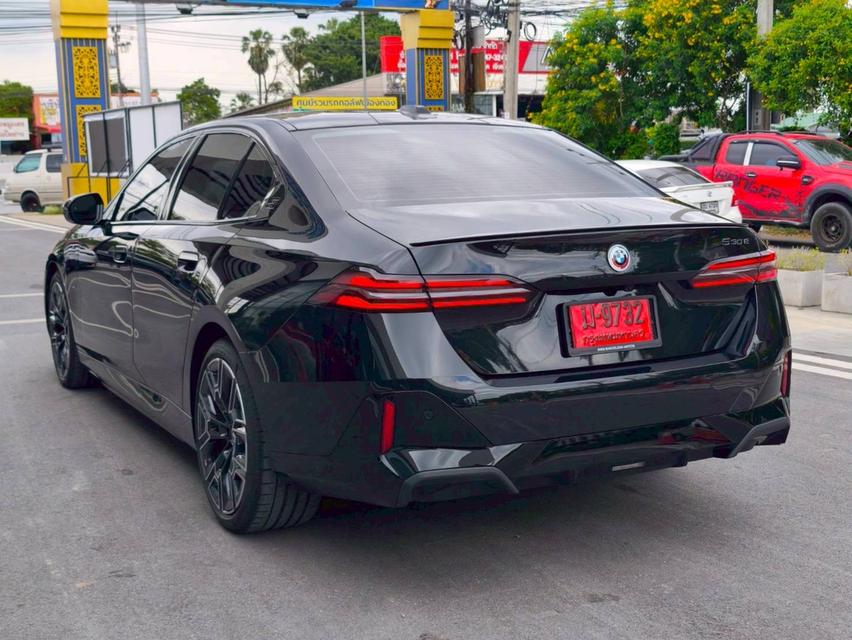 รหัสรถ KPV9732 🚗✨ 2025 BMW 530e M SPORT PRO (ยังไม่จดทะเบียน) ✨🚗 17