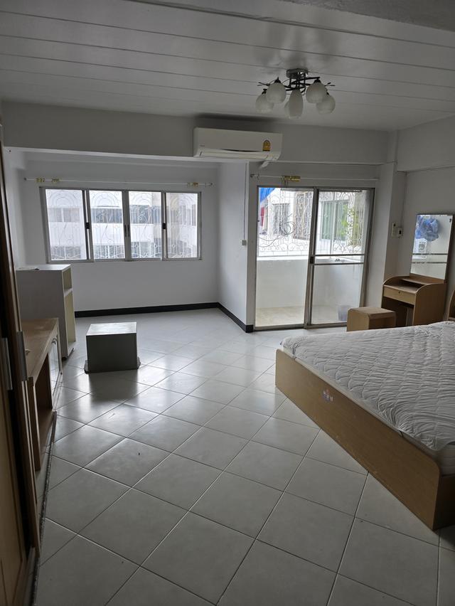 ขายคอนโดลำสาลีแมนชั่น 8