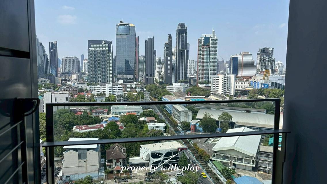 ให้เช่า เดอะรูม สุขุมวิท38 (ห้องใหม่มือ1 มีเฟอร์พร้อมเครื่องใช้ไฟฟ้าให้ครบ) 3