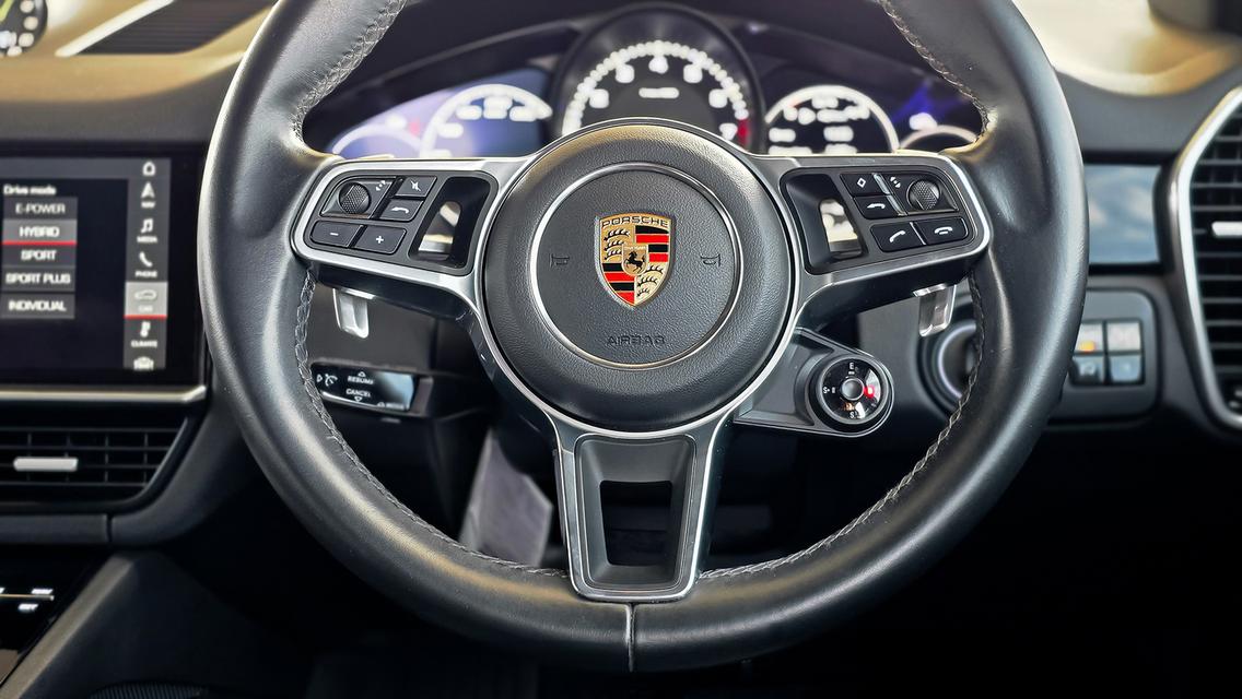  PORSCHE CAYENNE 3.0E Hybrid ปี 2019 จด 2020 โทร.0922639576 เอ๋ 18