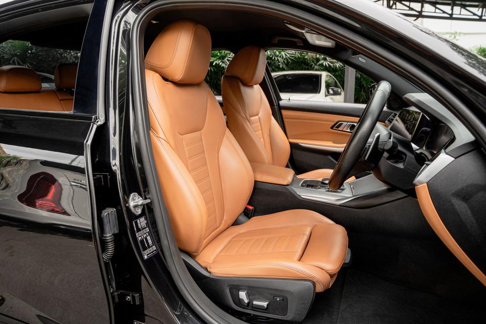 BMW 320d M Sport โฉม G20 ปี 2022 📍เข้าใหม่! 𝗕𝗠𝗪 𝟯𝟮𝟬𝗱 ดีเซล ตัวท็อปพร้อม BSI & Warranty ศูนย์ 👍🏼