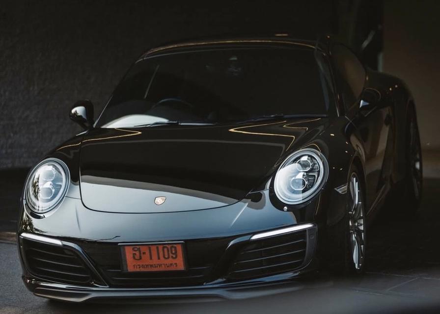 Porsche 911 Carrera (991.2) āļĢāļđāļāļĒāđāļāļĒāļāļĩāđ 2