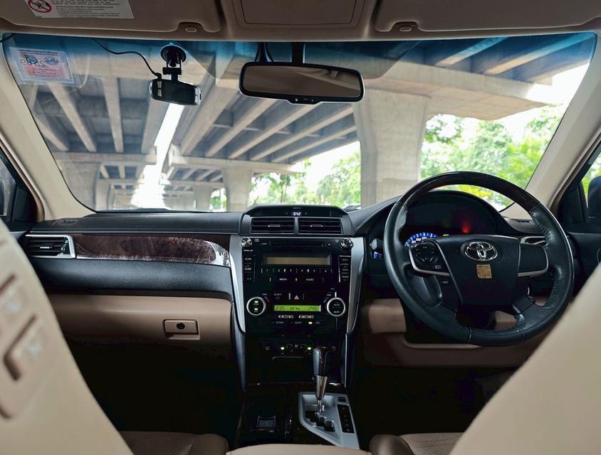 Toyota Camry 2.5 Hybrid ปี 2013
