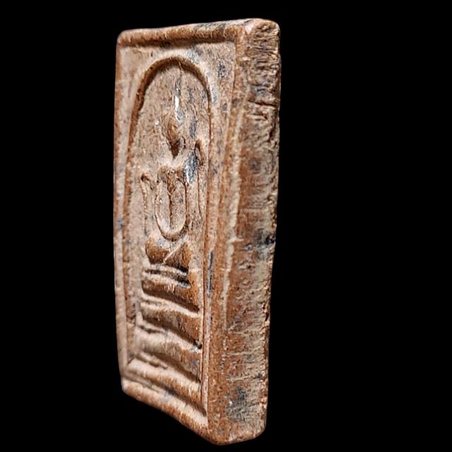 พระสมเด็จข้างอุหลวงพ่อเงิน บางคลาน เนื้อดิน รูปที่ 3