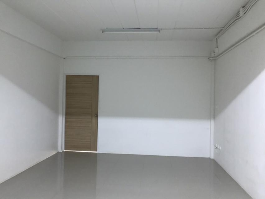 อาคารพาณิชย์ 3 ชั้น ใกล้สะพานมิตรภาพไทย-ลาว(เชียงของ-ห้วยทราย) 7