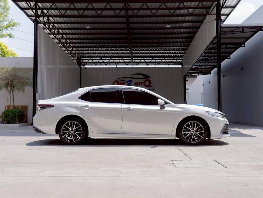 Toyota Camry 2.5Premium ปี22 รูปที่ 4