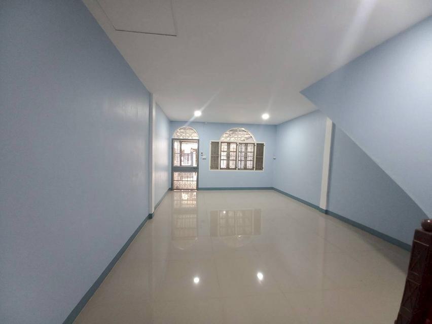 ทาวน์เฮ้าส์ ม.เสนาวิลล่า1 ซ.คู้บอน 27 แยก 42 ถ.รามอินทรา บางเขน กรุงเทพฯ รีโนเวทสวย พร้อมอยู่ (ยื่นสินเชื่อให้ 7