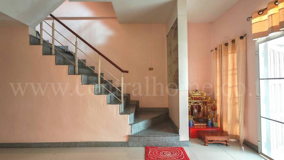 ทาวน์เฮ้าส์ 2 ชั้นครึ่ง สรานนท์ ติวานนท์ - ปากเกร็ด หลังมุม 14