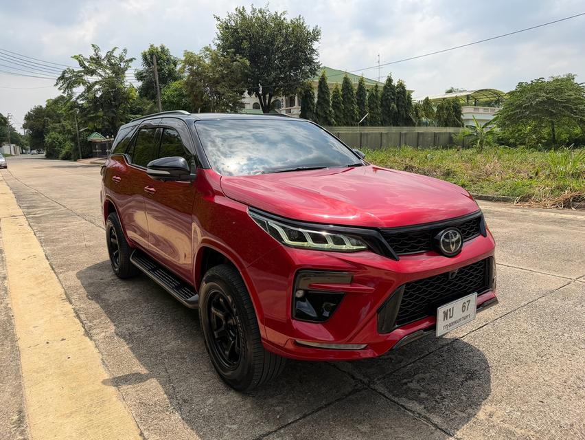 2021 TOYOTA FORTUNER, 2.4 LEGENDER 2WDแต่ง GR SPORT BLACK TOP แท้ทั้งคัน (สีแดง ดำ) รูปย่อยที่ 3