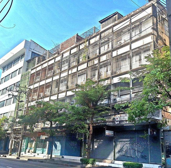 ขายอาคารพาณิชย์ 6 คูหาติดกัน สีลม บางรัก เนื้อที่ 121.10 ตร.ว. แขวงสุริยวงศ์ เขตบางรัก กรุงเทพมหานคร 2