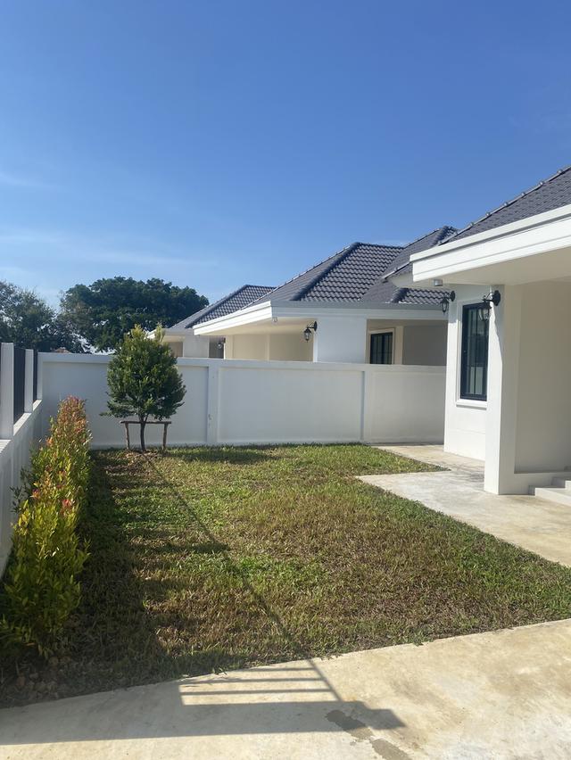 บ้านชั้นเดียว อำเภอบ้านโป่ง ตำบลเบิกไพร  ราคาเพียง 2.4xx  ล้านบาท 2